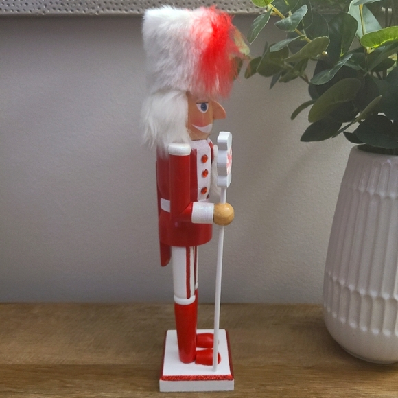 🍬Peppermint Candy Swirl Nutcracker Christmas Holiday Decor - Picture 5 of 8